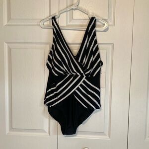 Meet Curve Black and White Striped Swimsuit XL NWT